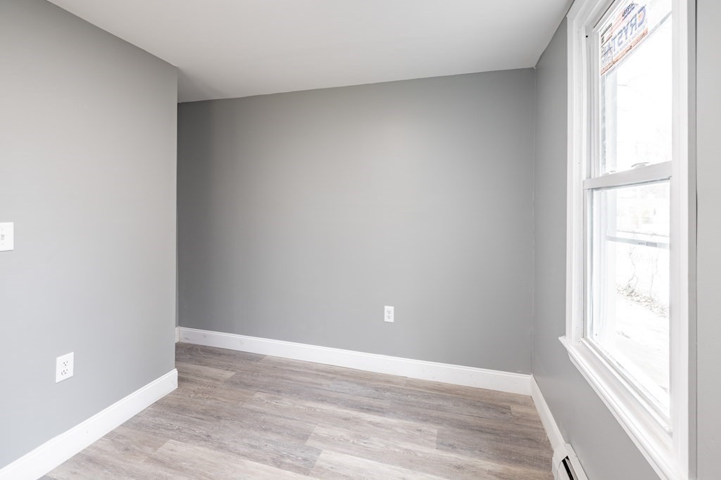 83 Brandon Avenue Springfield, MA 01119 - Photo 13 of 21