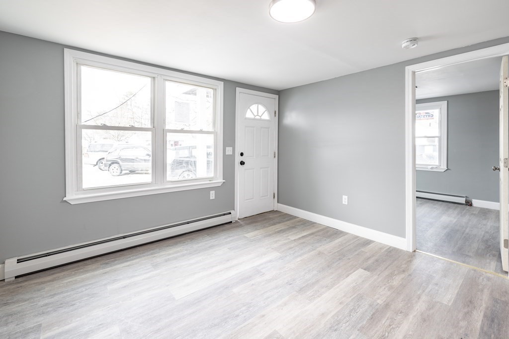 83 Brandon Avenue Springfield, MA 01119 - Photo 6 of 21