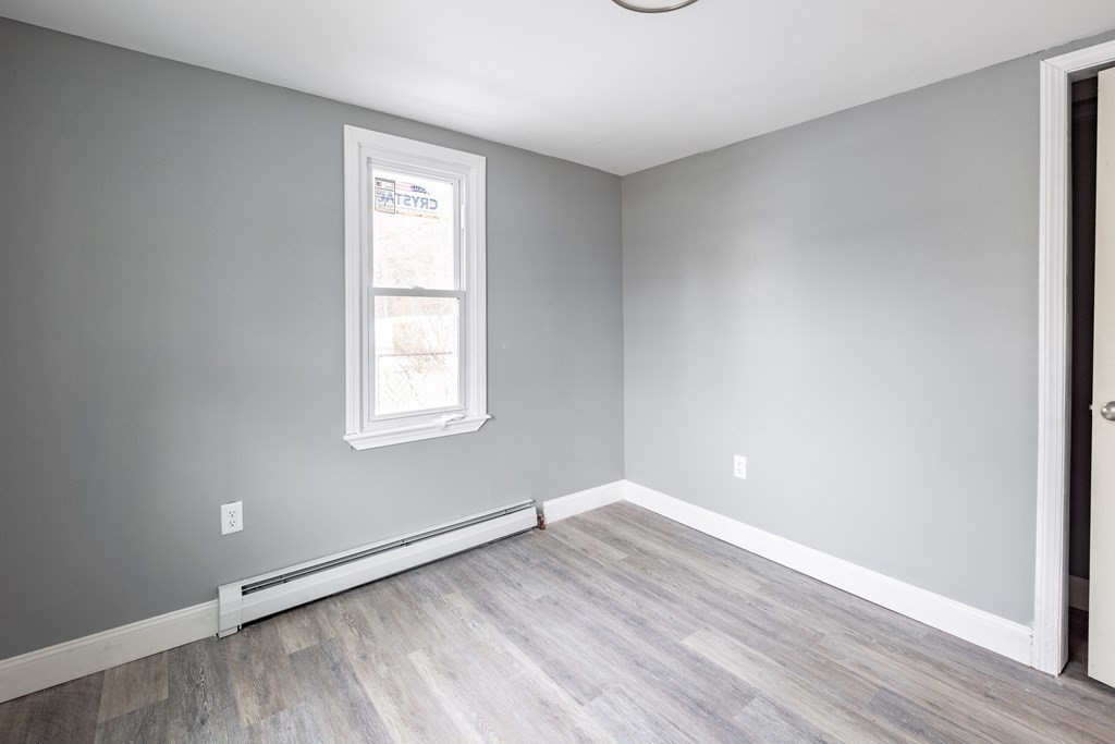 83 Brandon Avenue Springfield, MA 01119 - Photo 8 of 21