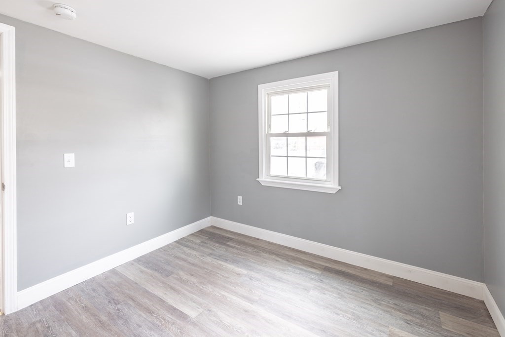 83 Brandon Avenue Springfield, MA 01119 - Photo 9 of 21