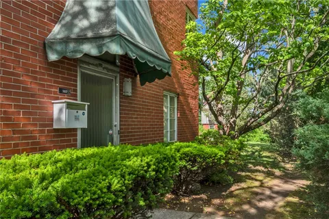 $369,000 | 160 Waterman Street, Unit 5, Providence, RI 02906