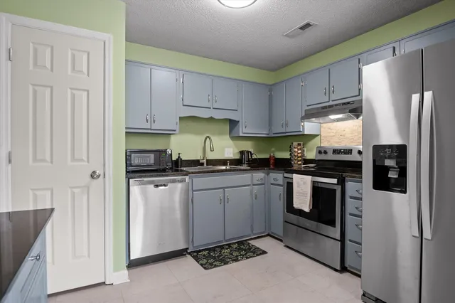 $329,000 | 411 Meadow Green Drive, Ringgold, GA 30736