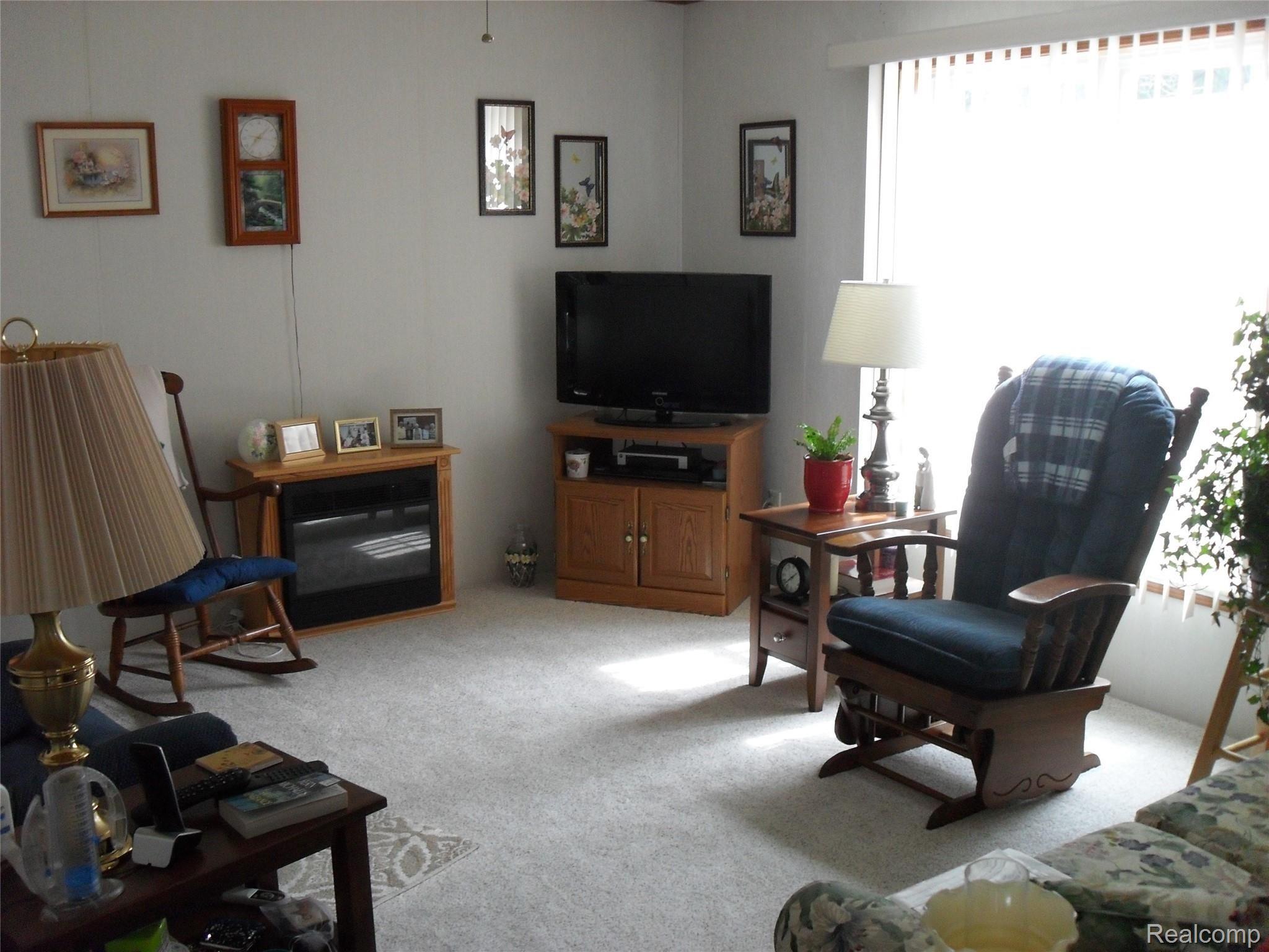 3333 Ravenswood Road Marysville, MI 48040 - Photo 3 of 12 SDC12904.JPG