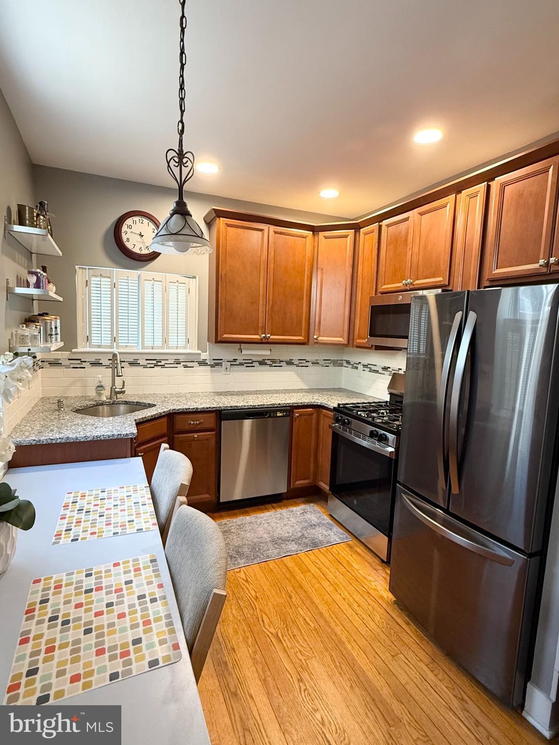 512 Fitzwater Street, Unit R Philadelphia, PA 19147 - Photo 10 of 27 Kitchen