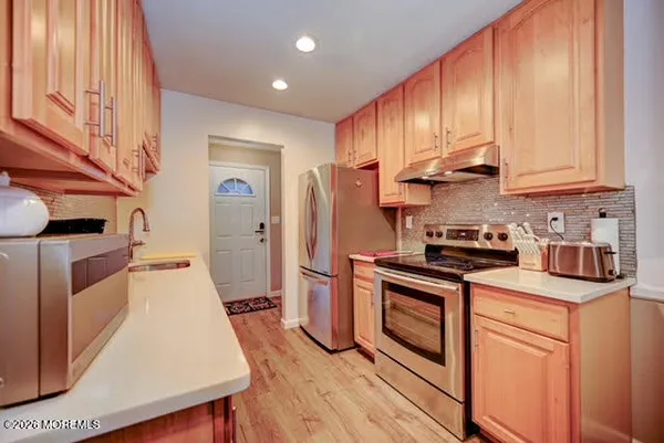 $319,900 | 19 Pine Cluster Circle, Unit A, Manalapan, NJ 07726
