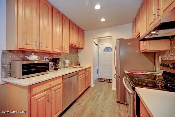 $319,900 | 19 Pine Cluster Circle, Unit A, Manalapan, NJ 07726