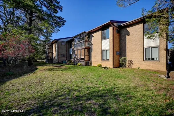 $319,900 | 19 Pine Cluster Circle, Unit A, Manalapan, NJ 07726