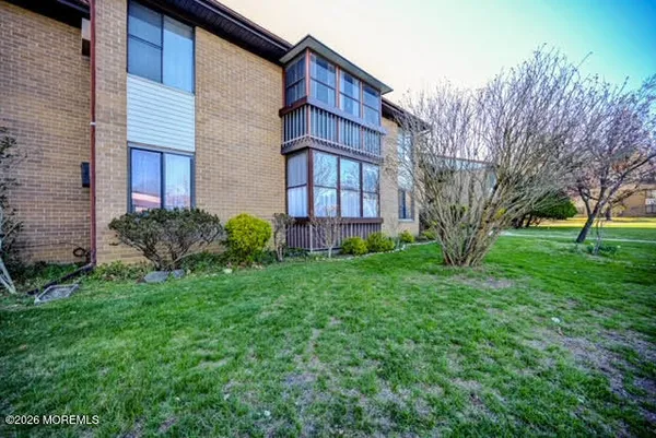 $319,900 | 19 Pine Cluster Circle, Unit A, Manalapan, NJ 07726