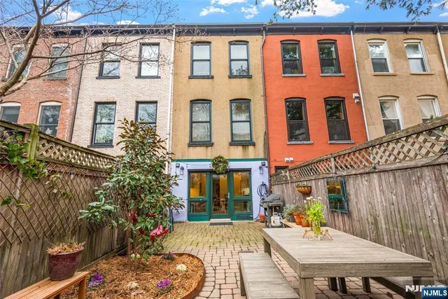 $2,500,000 | 210 13th Street, Hoboken, NJ 07030