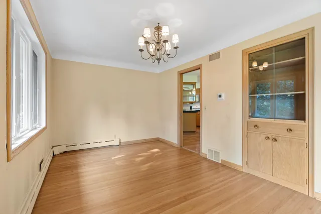 $590,000 | 3337 Decatur Lane, St. Louis Park, MN 55426