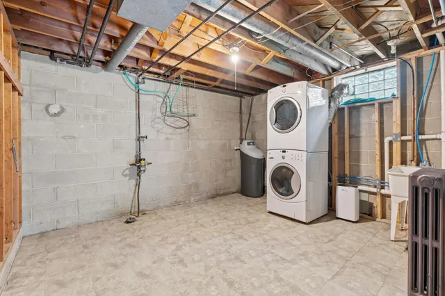 $590,000 | 3337 Decatur Lane, St. Louis Park, MN 55426