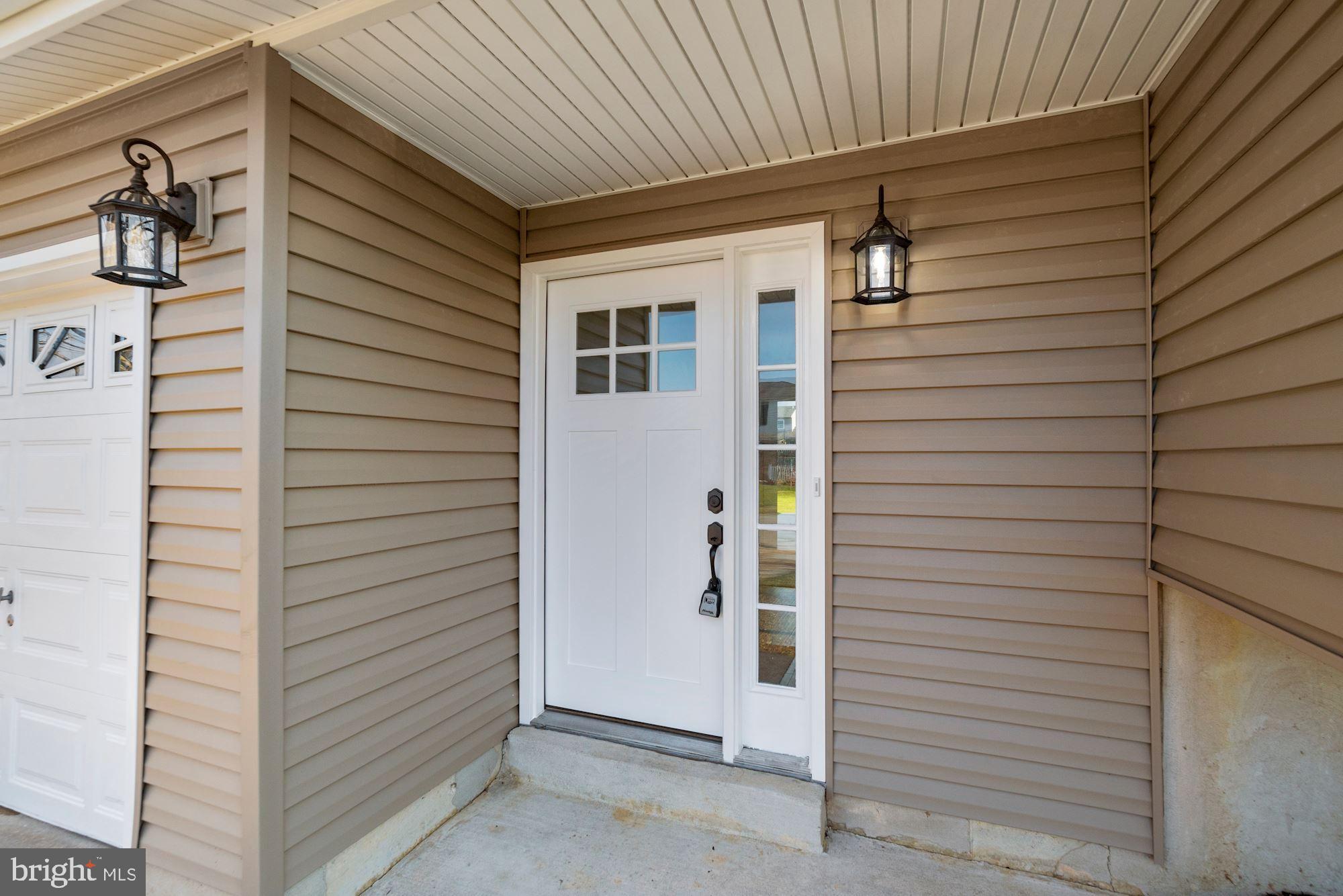 211 Aspen Drive Newark, DE 19702 - Photo 4 of 41