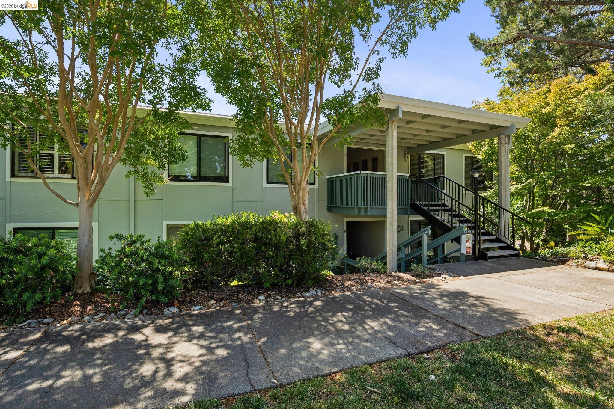 2925 Golden Rain Road, Unit 14 Walnut Creek, CA 94595 - Photo 2 of 49