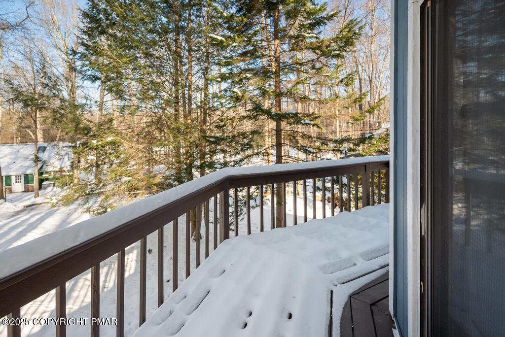 136 Netcong Circle Pocono Lake, PA 18347 - Photo 15 of 40