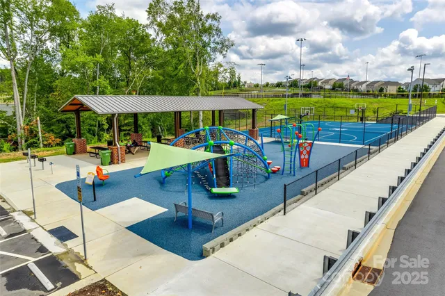 $564,000 | 2337 Talon Point Circle, Fort Mill, SC 29715