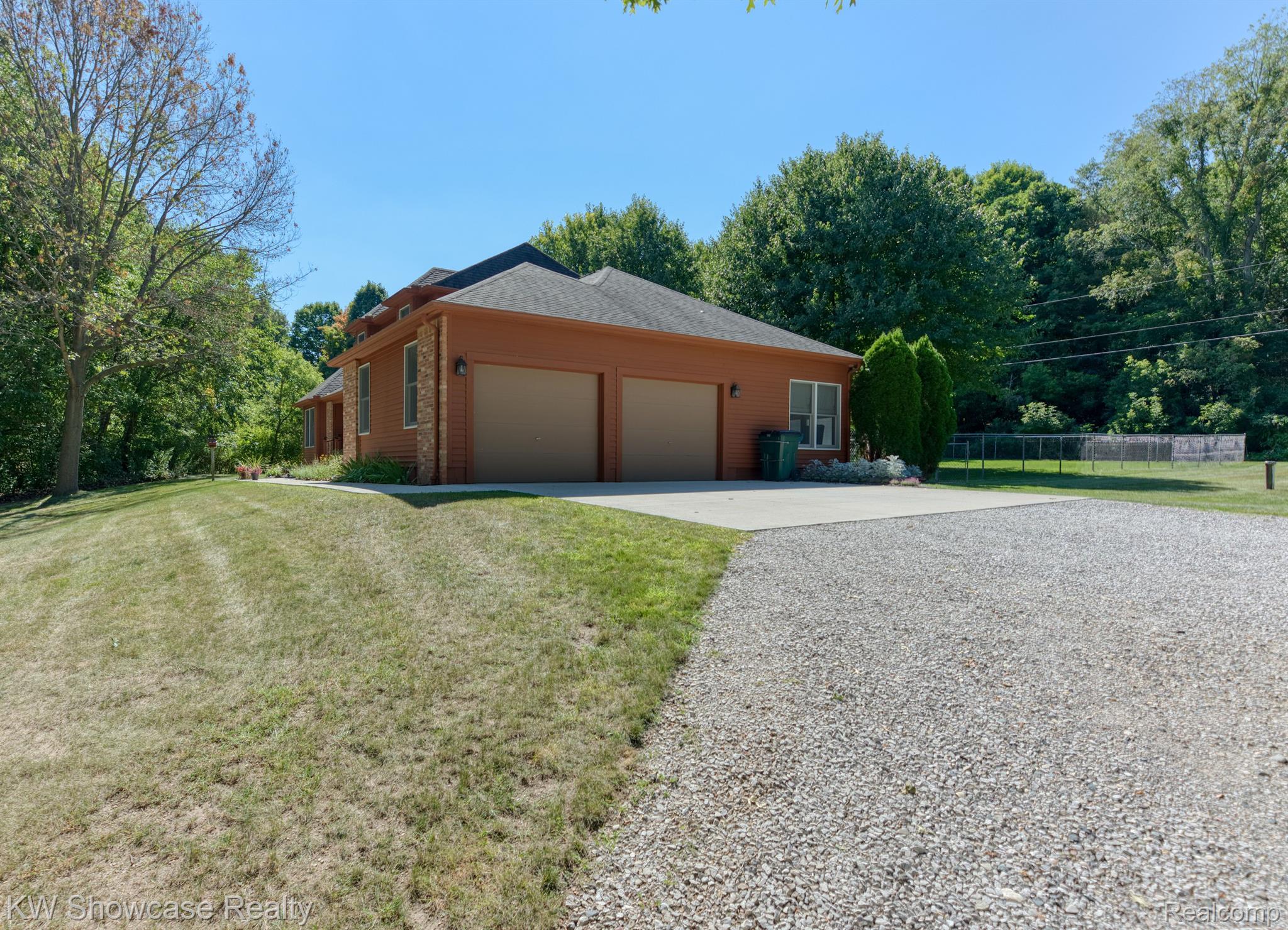 934 County Farm Road Howell, MI 48843 - Photo 6 of 36 Gallery Image 6