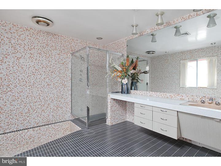 199 Timberman Road Alloway, NJ 08098 - Photo 12 of 25 Bathroom