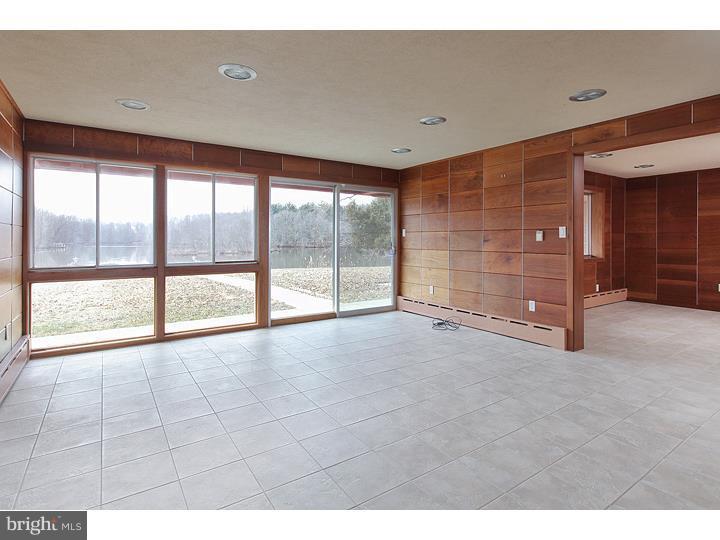 199 Timberman Road Alloway, NJ 08098 - Photo 14 of 25 Family Room