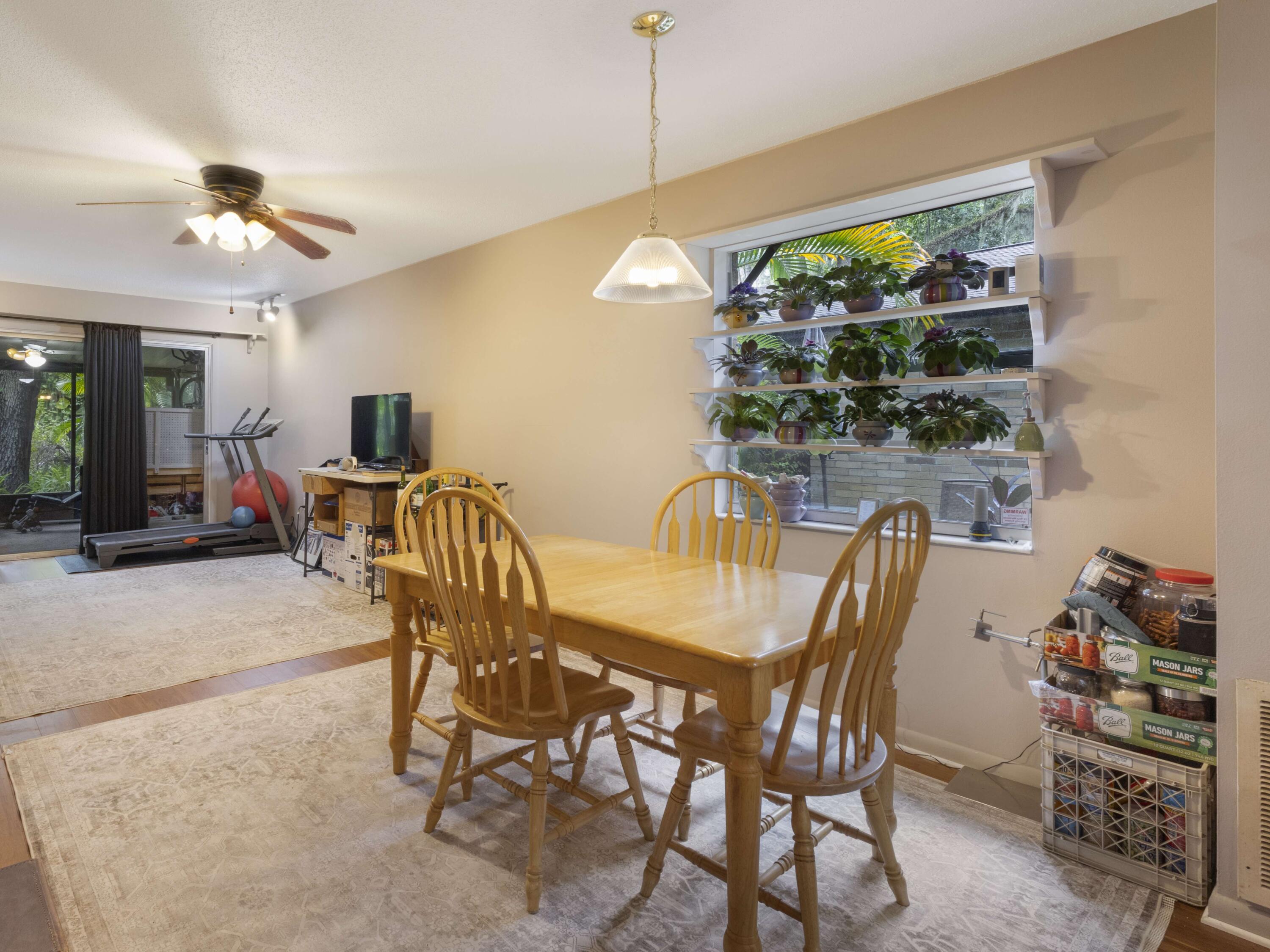 141 Fernery Road, Unit H3 Lakeland, FL 33809 - Photo 7 of 27 Dining Living