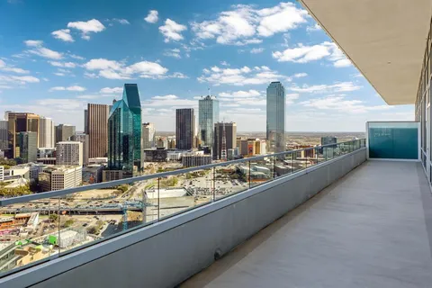 $2,250,000 | 2430 Victory Park Lane, Unit 3203, Dallas, TX 75219