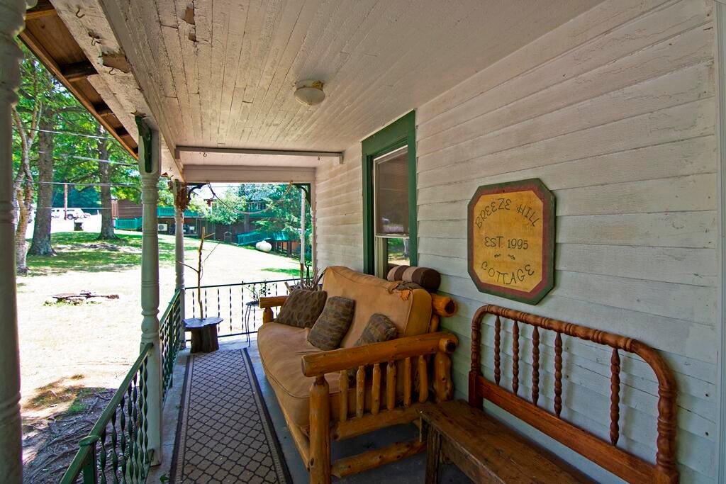 211 Oscar White Road Lansing, WV 25862 - Photo 50 of 101 Gallery Image 50
