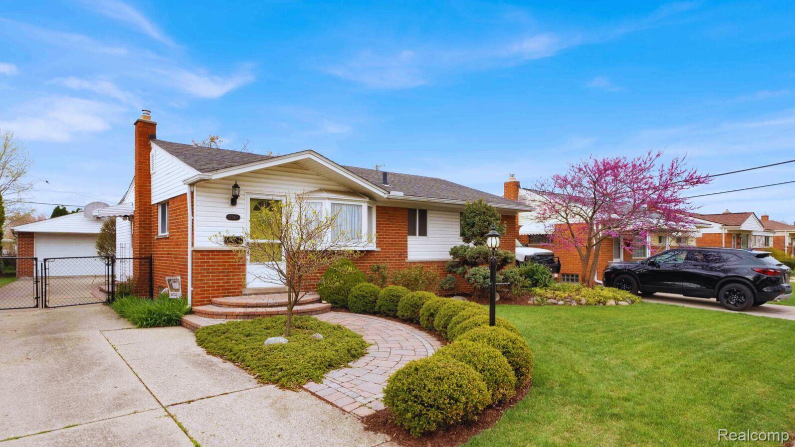 17965 Rainbow Road Fraser, MI 48026 - Photo 2 of 22 Gallery Image 2