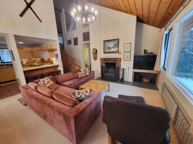 $719,900 | 22 Brookside Road, Unit 3 & 4, Lincoln, NH 03251