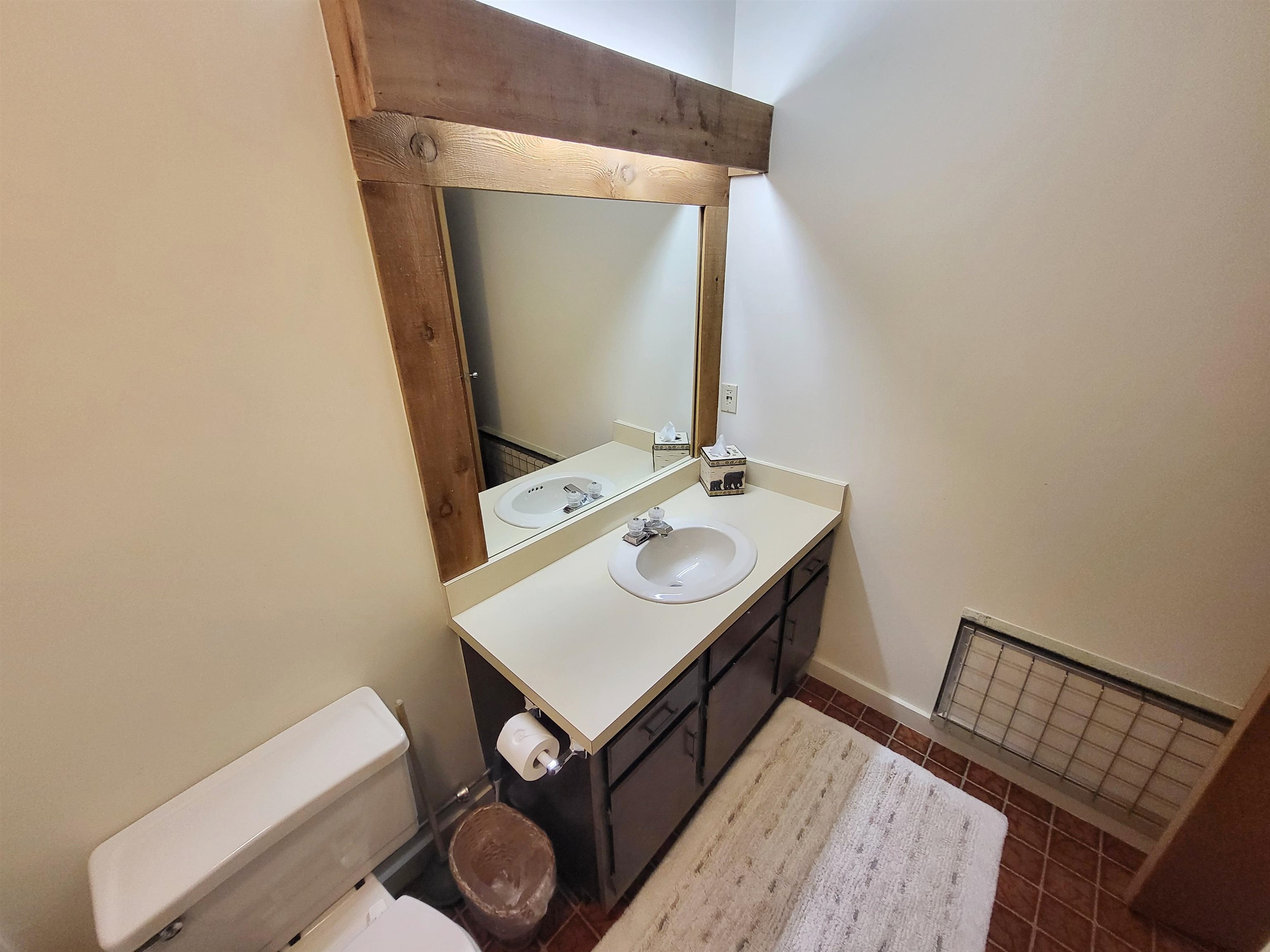 22 Brookside Road, Unit 3 & 4 Lincoln, NH 03251 - Photo 32 of 43