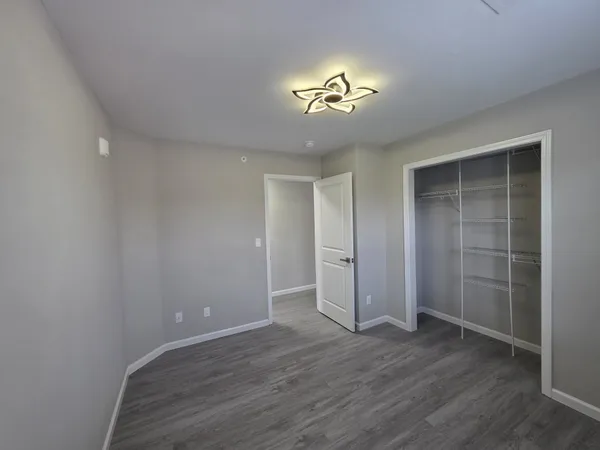 $1,395 | 543 Peachers Mill Road, Unit 214, Clarksville, TN 37042