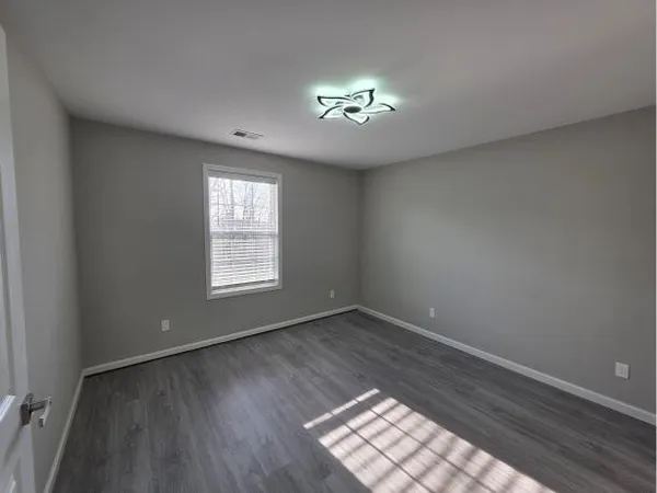 $1,395 | 543 Peachers Mill Road, Unit 214, Clarksville, TN 37042