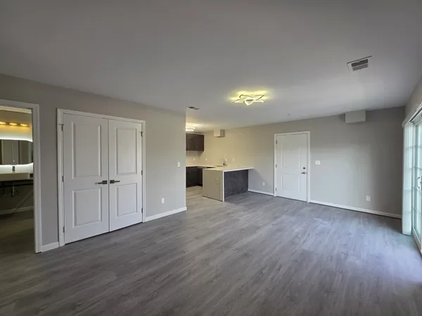 $1,395 | 543 Peachers Mill Road, Unit 214, Clarksville, TN 37042