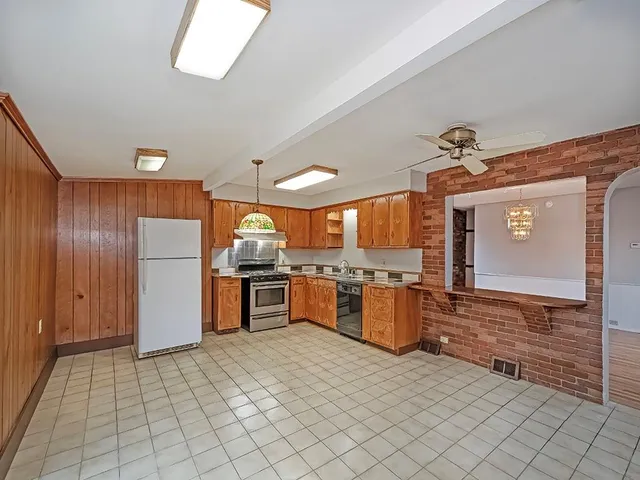 $200,000 | 229 Copperfield Avenue, Pittsburgh, PA 15210