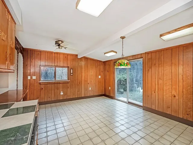 $200,000 | 229 Copperfield Avenue, Pittsburgh, PA 15210