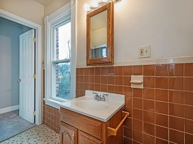 $200,000 | 229 Copperfield Avenue, Pittsburgh, PA 15210