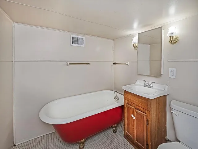 $200,000 | 229 Copperfield Avenue, Pittsburgh, PA 15210