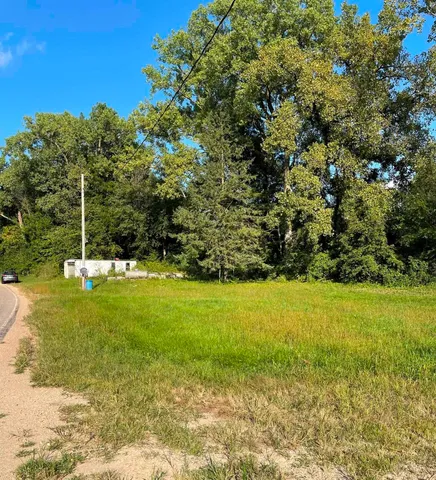 $25,000 | 401 East Main Street, Mount Hope, WI 53816