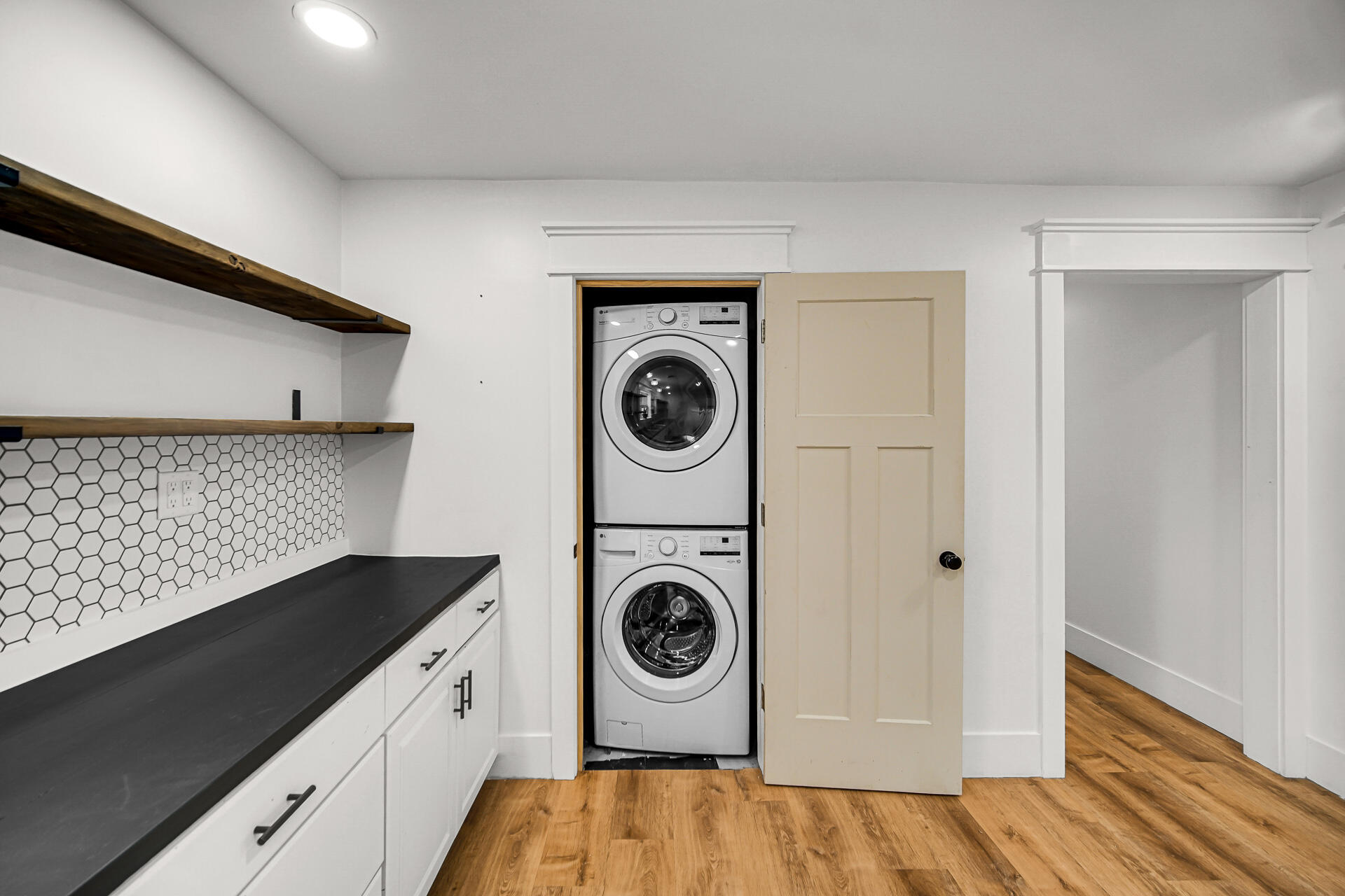 1411 West Beam Street Chesterton, IN 46304 - Photo 8 of 20 1920x1280