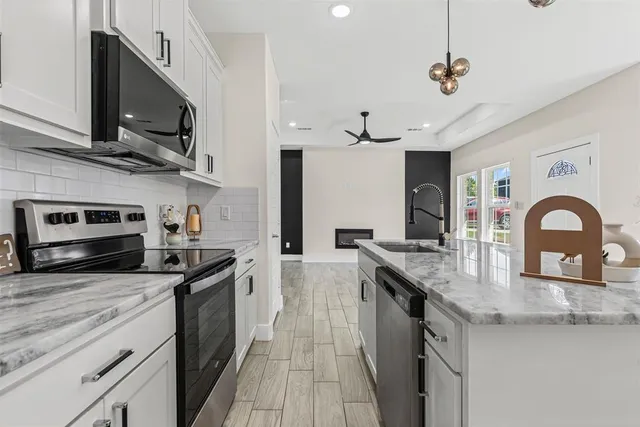 $1,950 | 5506 Cold Water Trail, Granbury, TX 76048