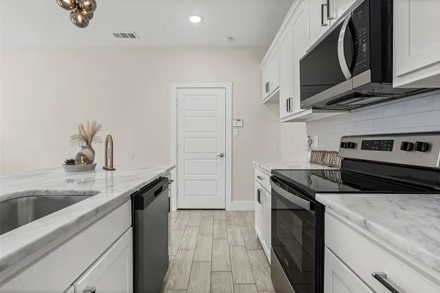 $1,950 | 5506 Cold Water Trail, Granbury, TX 76048