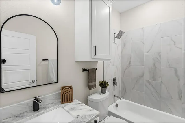 $1,950 | 5506 Cold Water Trail, Granbury, TX 76048