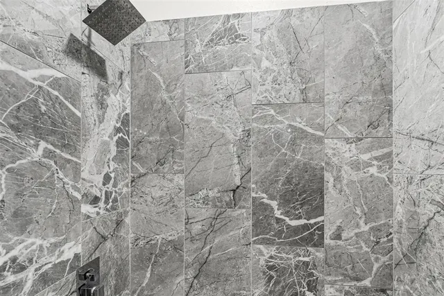 $1,950 | 5506 Cold Water Trail, Granbury, TX 76048