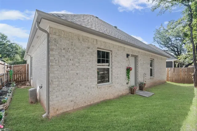 $1,950 | 5506 Cold Water Trail, Granbury, TX 76048