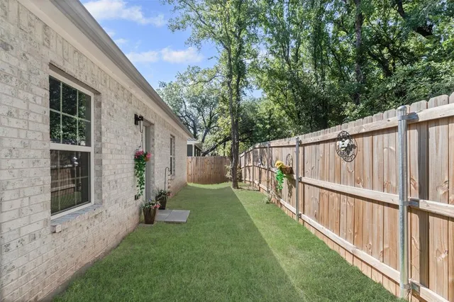 $1,950 | 5506 Cold Water Trail, Granbury, TX 76048