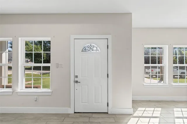 $1,950 | 5506 Cold Water Trail, Granbury, TX 76048