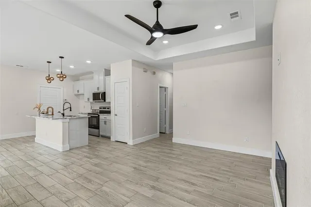 $1,950 | 5506 Cold Water Trail, Granbury, TX 76048