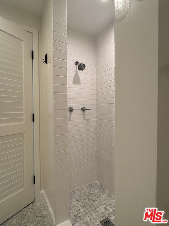 26707 Oak Crossing Road, Unit A Newhall, CA 91321 - Photo 12 of 16