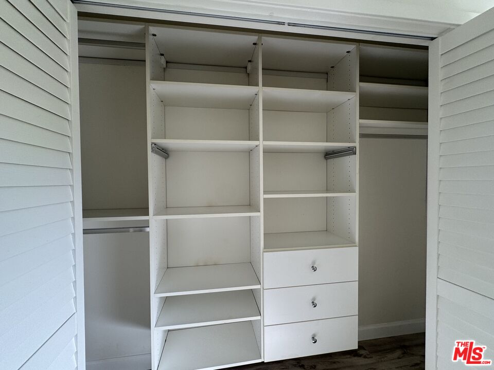 26707 Oak Crossing Road, Unit A Newhall, CA 91321 - Photo 14 of 16