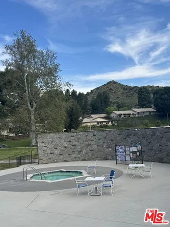 $2,200 | 26707 Oak Crossing Road, Unit A, Newhall, CA 91321