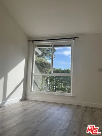 $2,200 | 26707 Oak Crossing Road, Unit A, Newhall, CA 91321