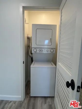 $2,200 | 26707 Oak Crossing Road, Unit A, Newhall, CA 91321